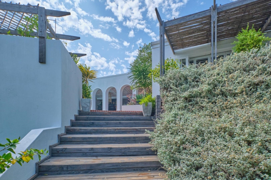 5 Bedroom Property for Sale in Flamingo Vlei Western Cape